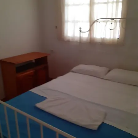 Tenerife Calle El Coronel Cristiano Лос Кристианос